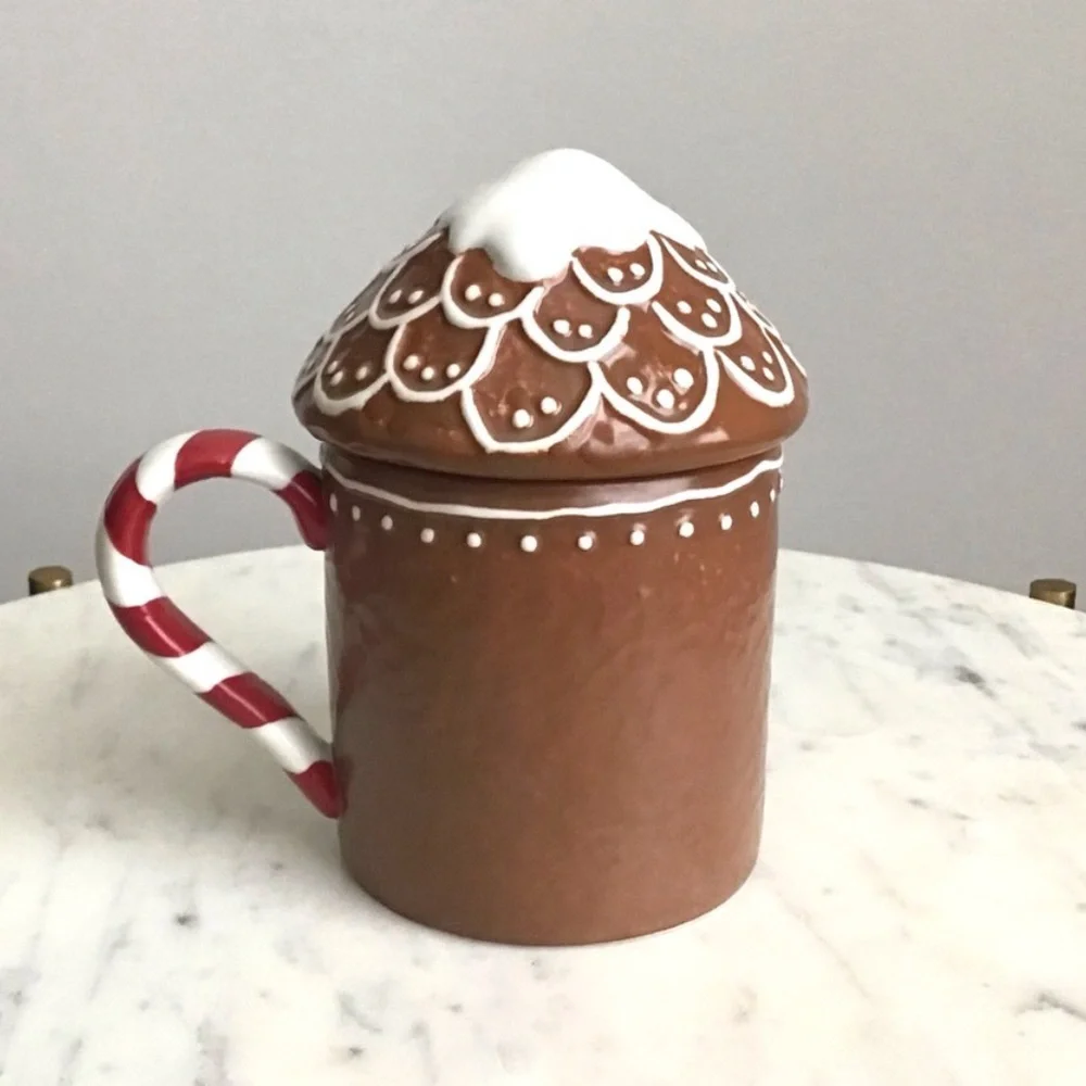 Pottery Barn Gingerbread House Mug Handpainted Stoneware New In Box